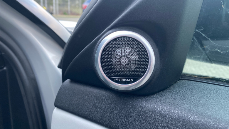 Land Rover Range Rover Evoque 1.5 P300e R-Dynamic SE 5dr Auto Hatchback